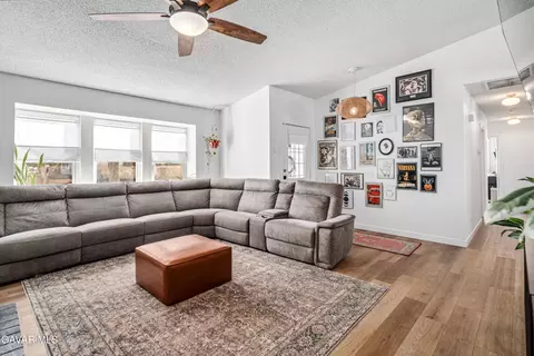 2017 Avenue K10 W, Lancaster, CA 93536 photo 8