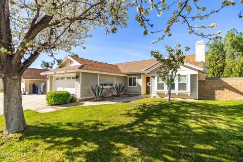 2017 Avenue K10 W, Lancaster, CA 93536 photo 4