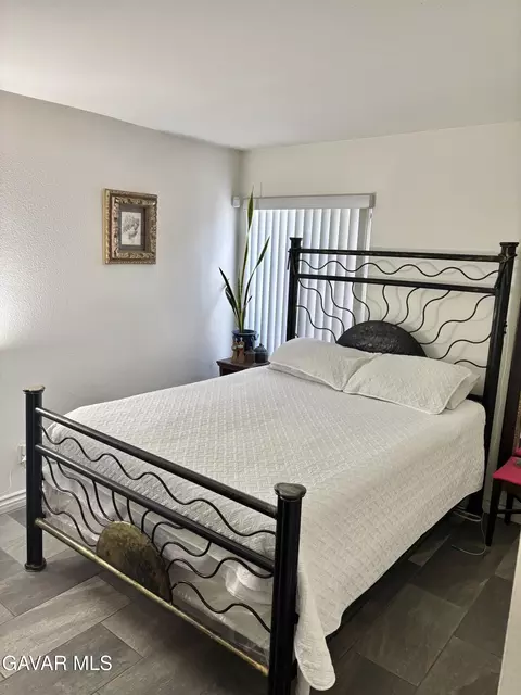 2830 Chuckwagon Rd, Palmdale, CA 93550 photo 3
