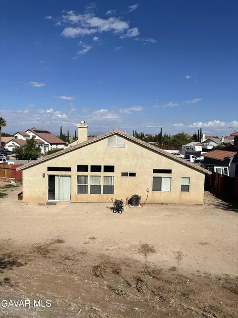 2830 Chuckwagon Rd, Palmdale, CA 93550 photo 7