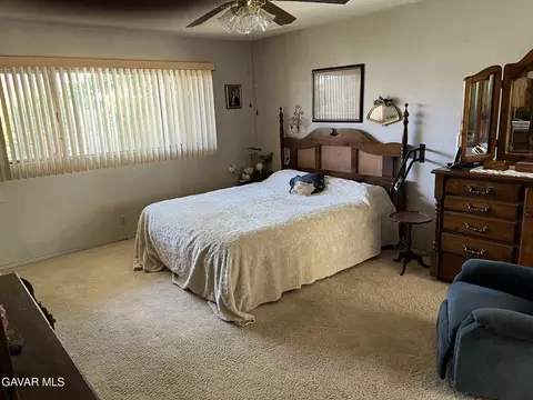 Bedroom - 44705 Lowtree Ave, Lancaster, CA 93534 photo 2 of 2