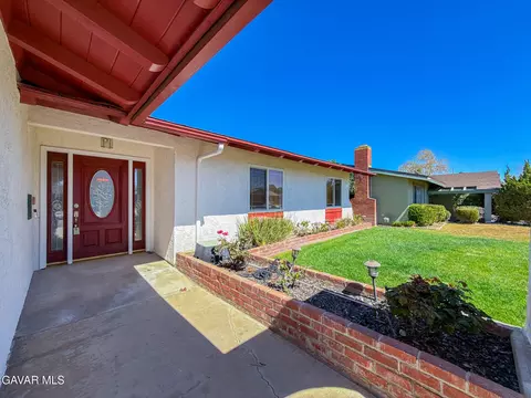 2535 Avenue R-3 E, Palmdale, CA 93550