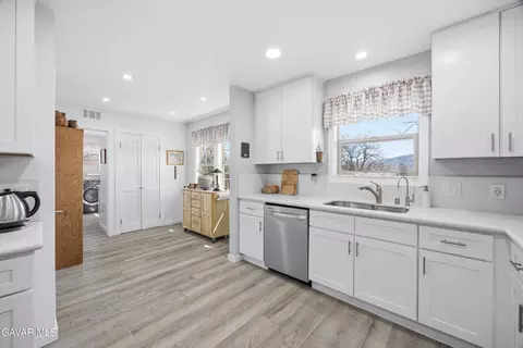 29210 Greenwater Dr, Tehachapi, CA 93561 photo 11