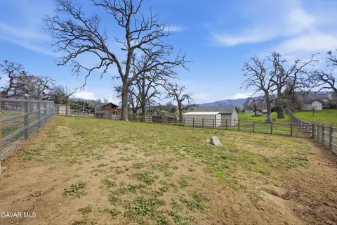 29210 Greenwater Dr, Tehachapi, CA 93561 photo 37