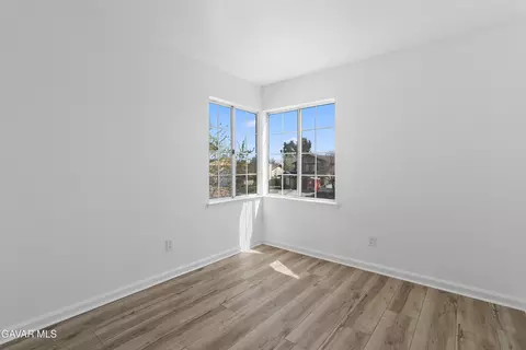 Bedroom - 45221 Calico St, Lancaster, CA 93535 photo 5 of 10