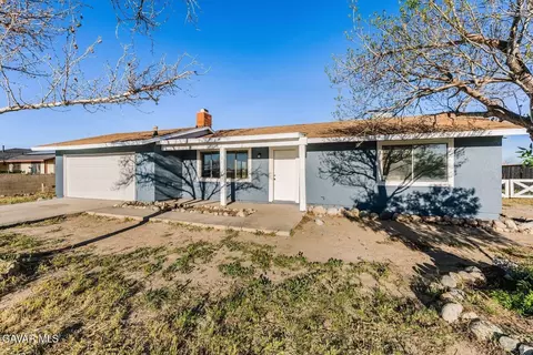 Exterior - 40974 156th St, Lancaster, CA 93535 photo 4 of 12