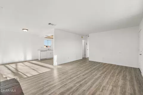 Living - 40974 156th St, Lancaster, CA 93535 photo 7 of 8