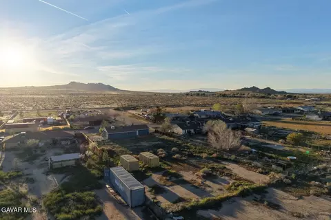 View/Area - 40974 156th St, Lancaster, CA 93535 photo 1 of 3