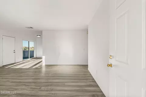 Living - 40974 156th St, Lancaster, CA 93535 photo 1 of 8
