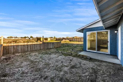 Exterior - 40974 156th St, Lancaster, CA 93535 photo 7 of 12