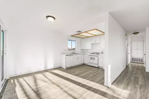 Entry Way - 40974 156th St, Lancaster, CA 93535 photo 1 of 1