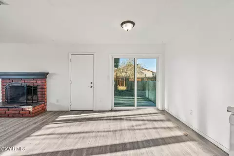 Living - 40974 156th St, Lancaster, CA 93535 photo 8 of 8
