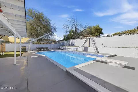 Exterior - 44727 Benald St, Lancaster, CA 93535 photo 7 of 8