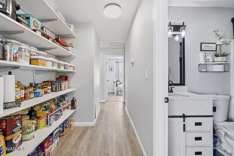 Entry Way - 44727 Benald St, Lancaster, CA 93535 photo 1 of 3