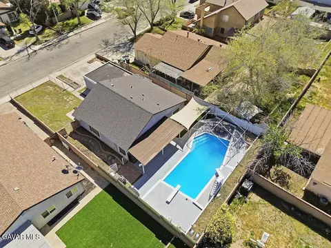View/Area - 44727 Benald St, Lancaster, CA 93535 photo 3 of 6