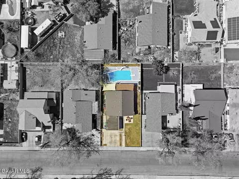 View/Area - 44727 Benald St, Lancaster, CA 93535 photo 5 of 6