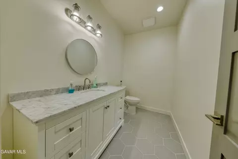 25904 Bear Valley Rd, Tehachapi, CA 93561 photo 33
