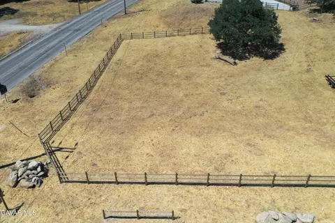 25904 Bear Valley Rd, Tehachapi, CA 93561 photo 55