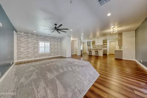 25904 Bear Valley Rd, Tehachapi, CA 93561 photo 13