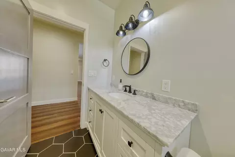 25904 Bear Valley Rd, Tehachapi, CA 93561 photo 28