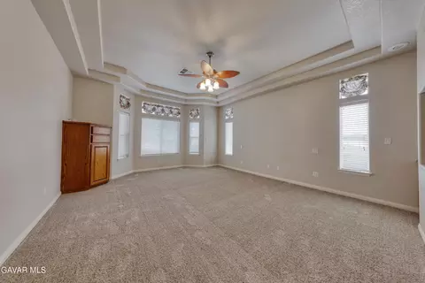 Living - 23780 Coyote Ct, Tehachapi, CA 93561 photo 5 of 6