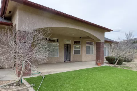 Exterior - 23780 Coyote Ct, Tehachapi, CA 93561 photo 3 of 3