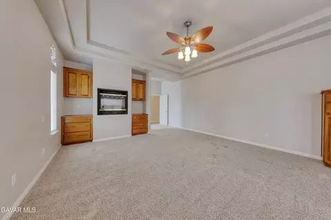 Living - 23780 Coyote Ct, Tehachapi, CA 93561 photo 6 of 6