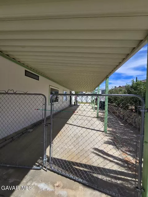 1030 East Avenue S 9 #.., Palmdale, CA 93550 photo 22