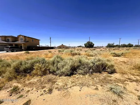 8526 Heather Ave, California City, CA 93505