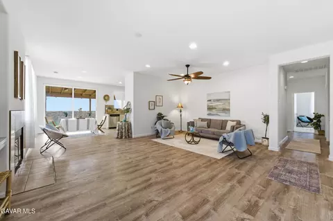 Living - 1306 Miranda Ct, Tehachapi, CA 93561 photo 1 of 3
