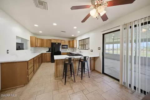 8155 Ave E W, Lancaster, CA 93536 photo 14