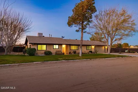 8155 Ave E W, Lancaster, CA 93536 photo 3