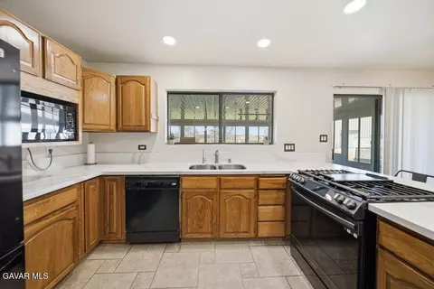 8155 Ave E W, Lancaster, CA 93536 photo 10