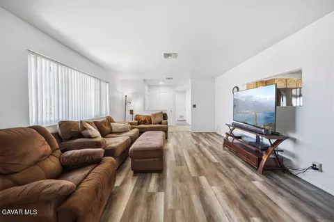 8155 Ave E W, Lancaster, CA 93536 photo 6