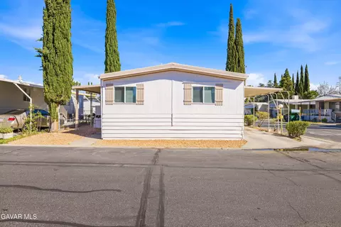 4444 Avenue R E #143, Palmdale, CA 93552