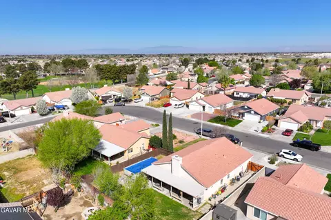 View/Area - 3316 Avenue K4 E, Lancaster, CA 93535 photo 5 of 6