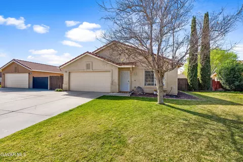 3316 Avenue K4 E, Lancaster, CA 93535