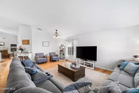 Living - 3316 Avenue K4 E, Lancaster, CA 93535 photo 1 of 1