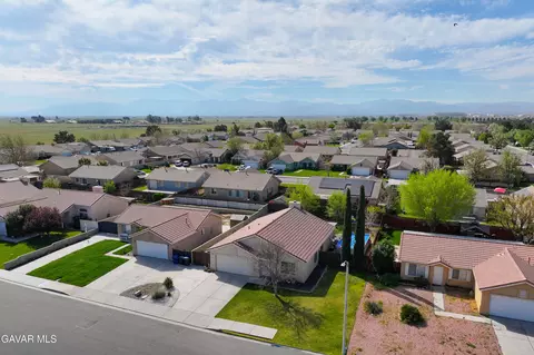 View/Area - 3316 Avenue K4 E, Lancaster, CA 93535 photo 3 of 6