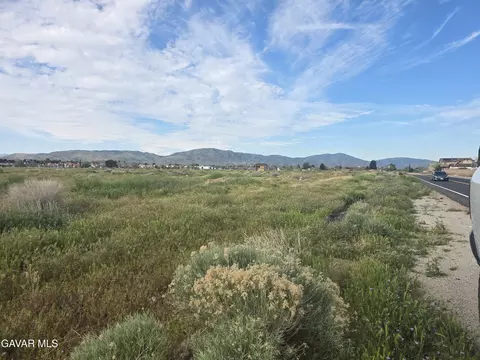 28 Th Ste Vic Avenue R8, Palmdale, CA 93550 photo 9