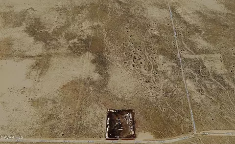 Avenue P-8, Palmdale, CA 93591 photo 2