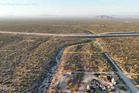 218 218th St E, Llano, CA 93544 photo 3