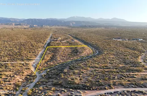 218 218th St E, Llano, CA 93544 photo 5