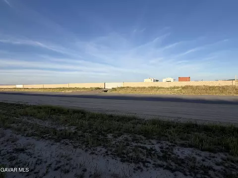Ave F4 & Challenger Wy, Lancaster, CA 93535