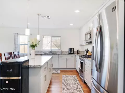 2113 E Donatello St, Lancaster, CA 93535 photo 27