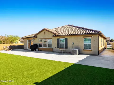 2113 E Donatello St, Lancaster, CA 93535 photo 42