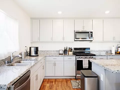 2113 E Donatello St, Lancaster, CA 93535 photo 24