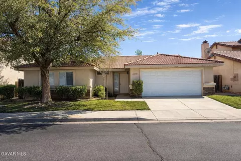 40150 Cantara Dr, Palmdale, CA 93550