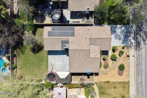 View/Area - 44246 Ruthron Ave, Lancaster, CA 93536 photo 2 of 3