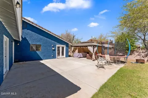 Exterior - 44246 Ruthron Ave, Lancaster, CA 93536 photo 2 of 5